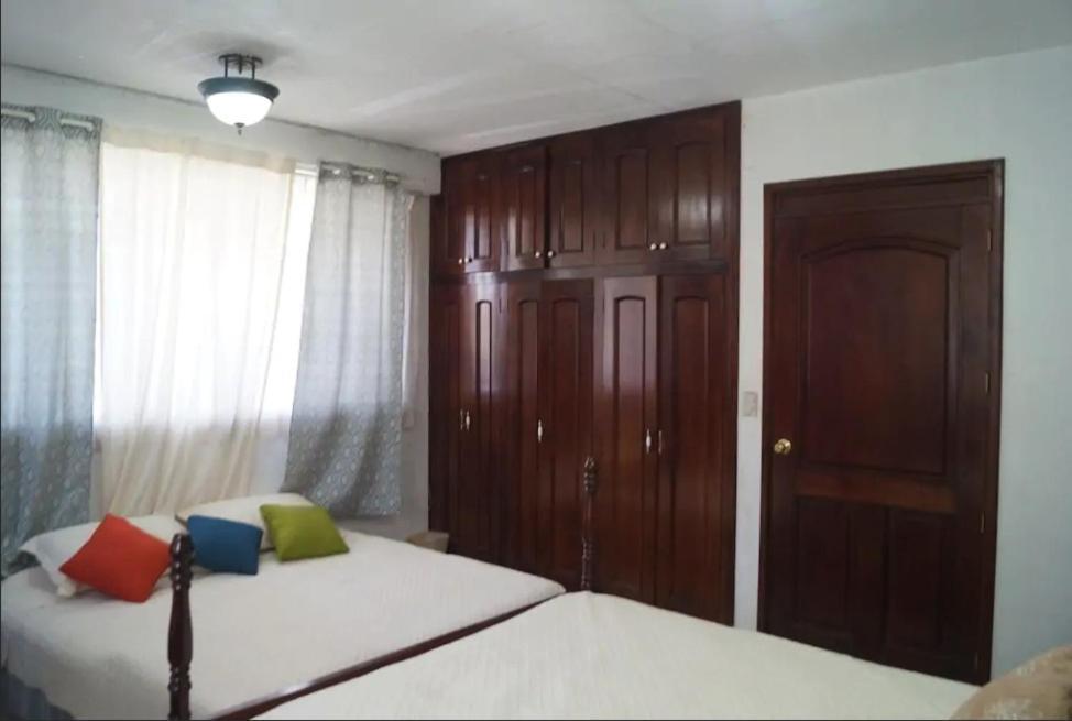 Apartamentos Comodos Cerca Del Aeropuerto Ciudad Guatemala Eksteriør billede