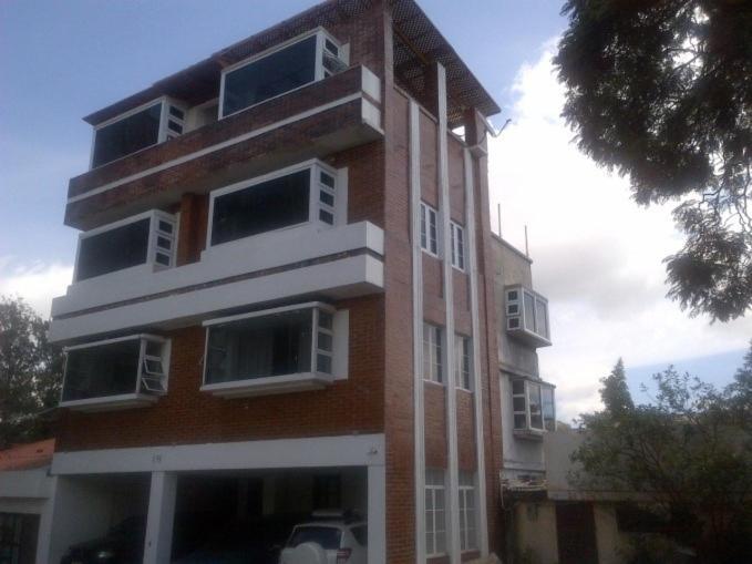 Apartamentos Comodos Cerca Del Aeropuerto Ciudad Guatemala Eksteriør billede