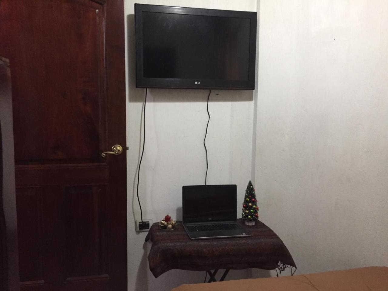 Apartamentos Comodos Cerca Del Aeropuerto Ciudad Guatemala Eksteriør billede